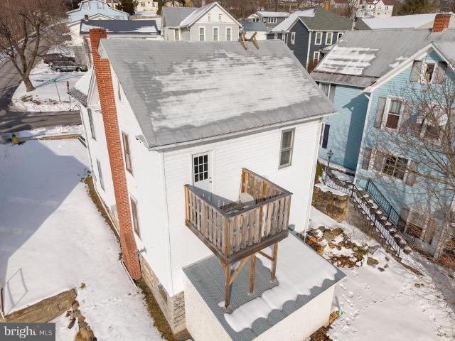 130 E 1St Street