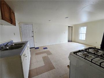 130 E Elisha St, Unit 3, Waterloo, NY 13165 | MLS #R1665