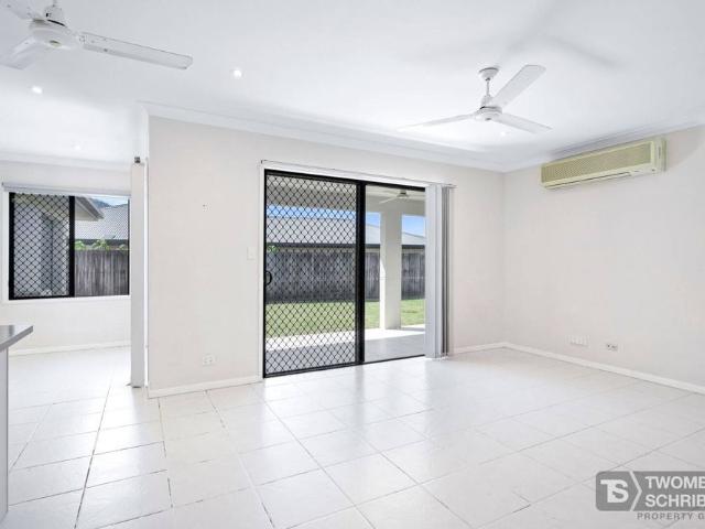 130 Fitzmaurice Drive, Bentley Park