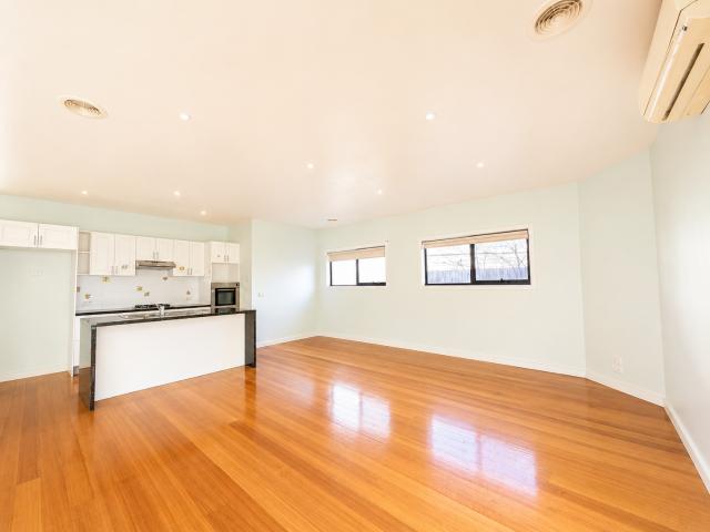 1/30 First Street Clayton South, VIC 3169