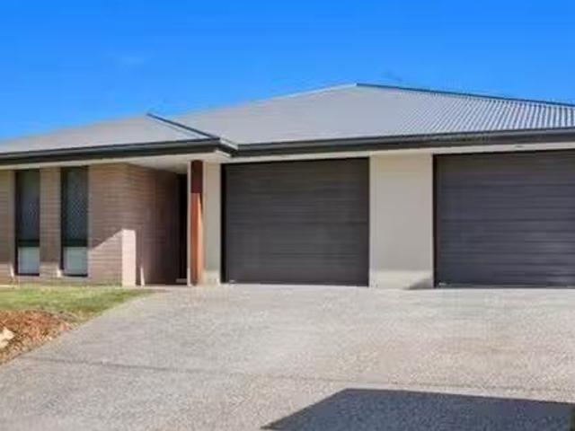 1/30 Kenneth Drive, Augustine Heights, QLD 4300