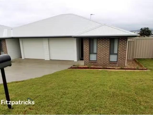 1/30 Jumbuck Drive, Gobbagombalin Apartment for rent Listed b.