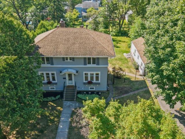 130 Laurie Street