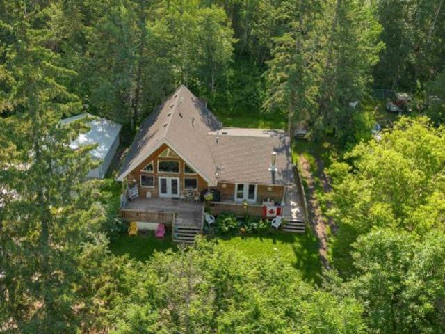 130 Lakeshore Drive, Rural Lac Ste. Anne County, AB, T0E 1V0 house for sale | Listing ID E4499 | Royal LePage