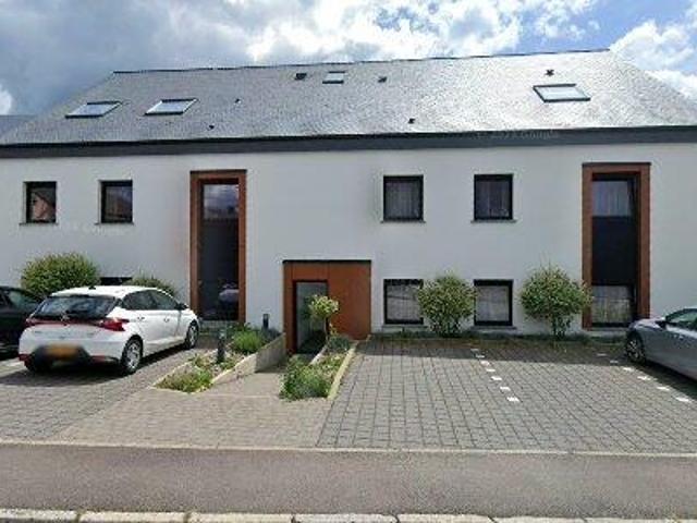 130 m2 apartment for rent in Léglise