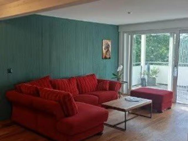 130 m²