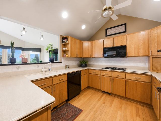 130 Surrey Lane