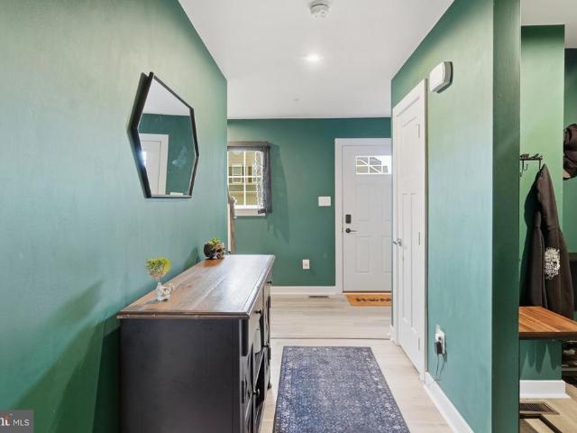 130 W Wing Way