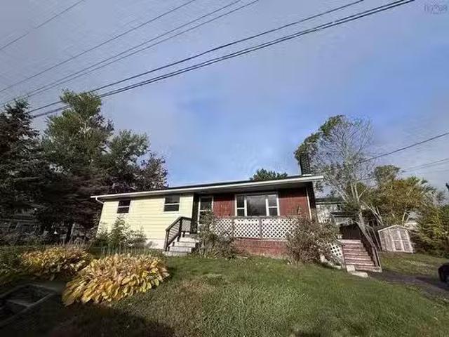 130 Upper Mclean Street, Glace Bay, NS, B1A 2L2 house for sa.