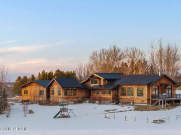 130 Yellow Rose Dr, Alta, WY 83414 | MLS #26 346