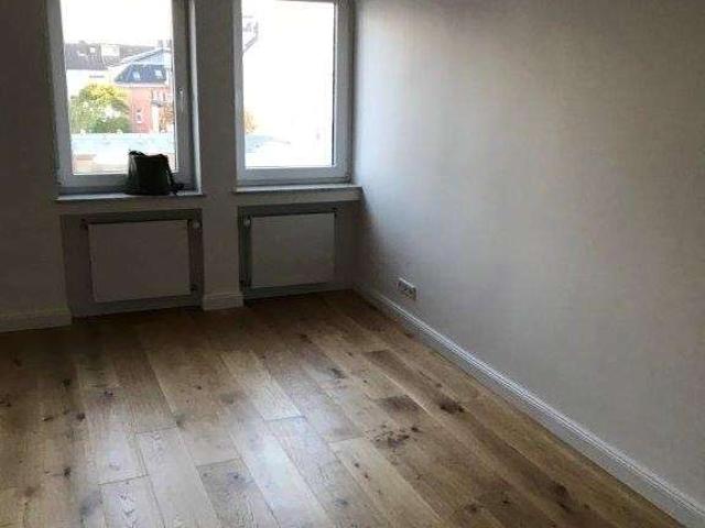 130m² stilvolles Wohnen in Düsseldorf Pempelfort hochwertig kernsaniert mit exklusiver Einbauküche