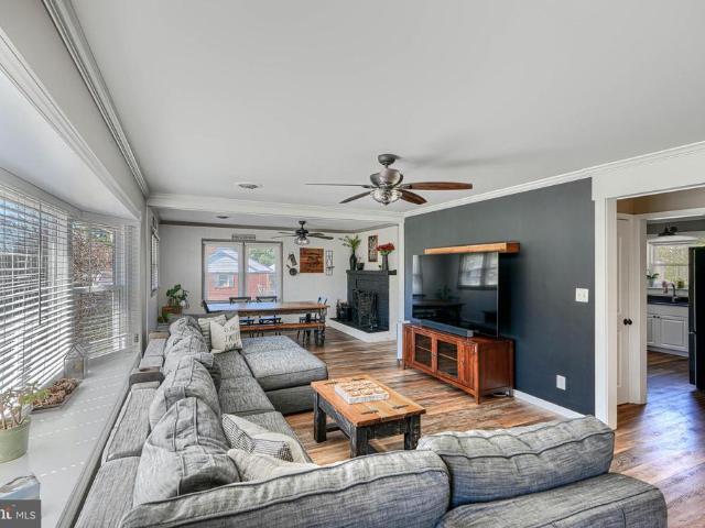1314 E Churchville Road