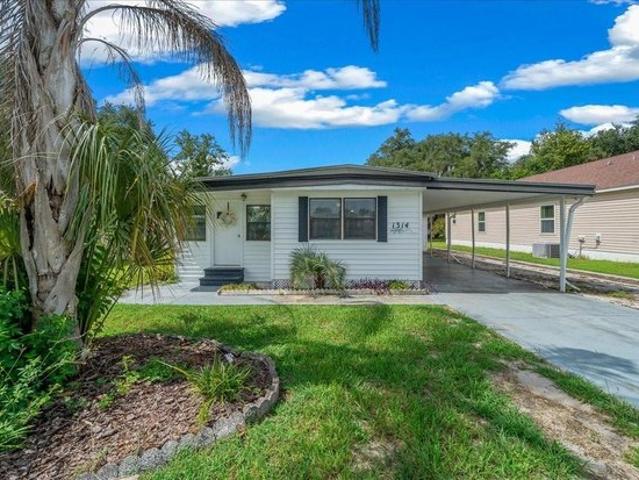 1314 Teakwood Ln, Lady Lake, FL 32159