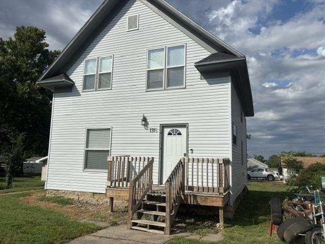 1315 Chase St, Falls City, NE 68355