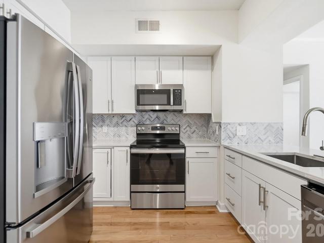 1315 East Boulevard # 411