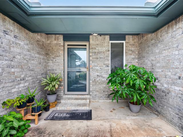 1315 Holbech Lane