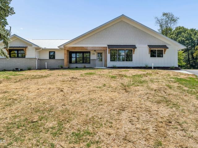 1315 Lynnwood Drive