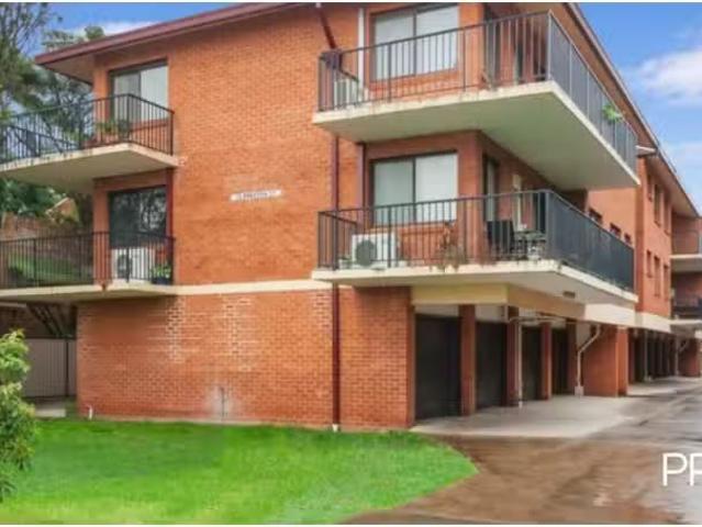 13/15 Preston St, Jamisontown House for rent Listed by Gemma.