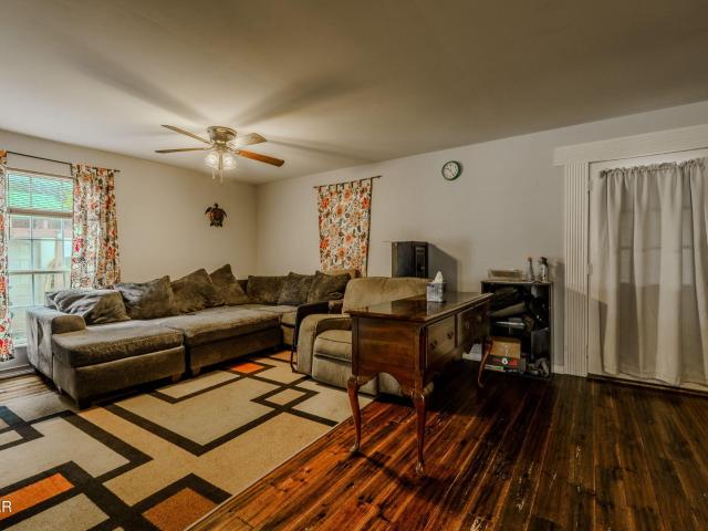1315 River Road
