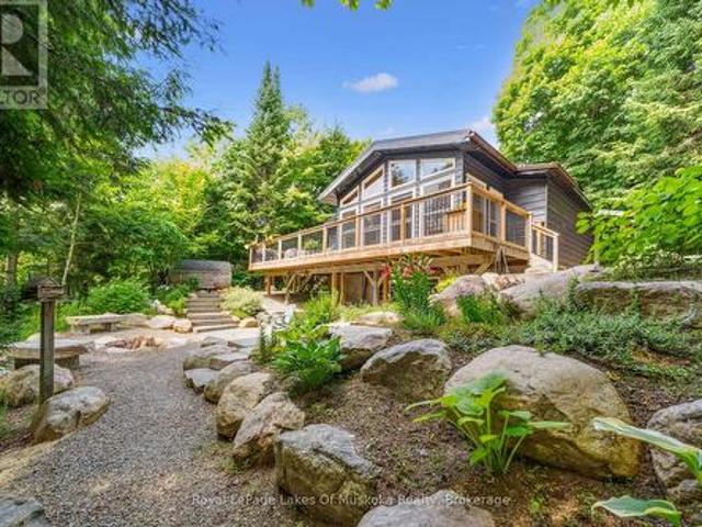 1315 Wolf Circle, Algonquin Highlands Sherborne, ON, P0A 1E0 Luxury House for sale | Listing ID X12914 | Royal LePage Carriage Trade Luxury Properties