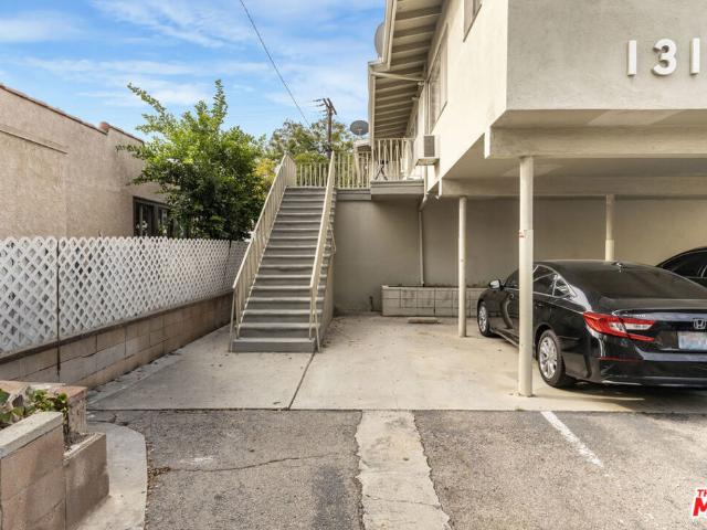 1316 Barrington Way