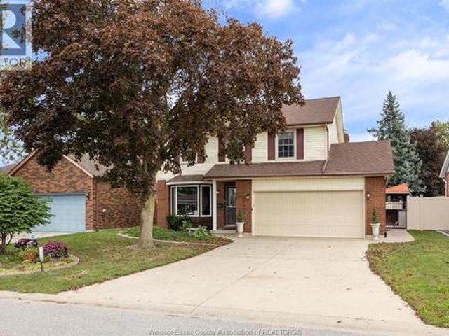 1316 Carriage Lane, Lasalle, ON, N9H 1Z9 house for sale | Listing ID 26022 | Royal LePage