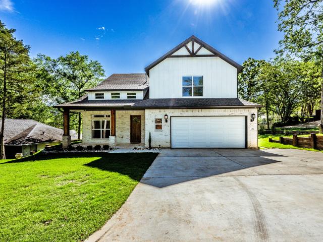 1316 River Oaks Drive