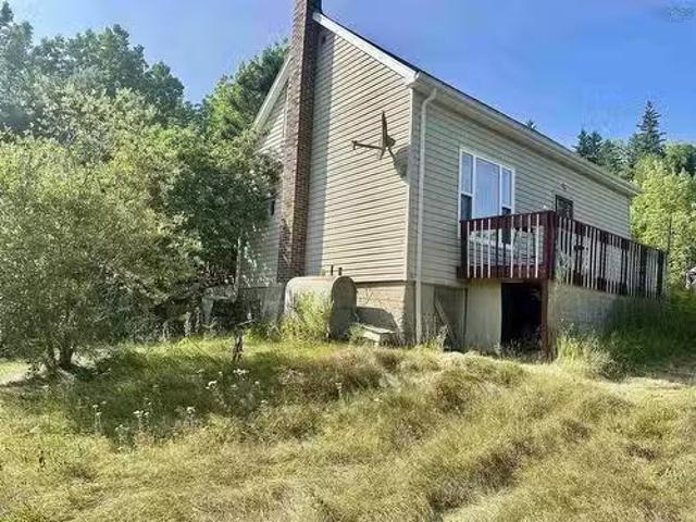1316 Strathlorne Scotsville Road, North Ainslie, NS, B0E 1N0.