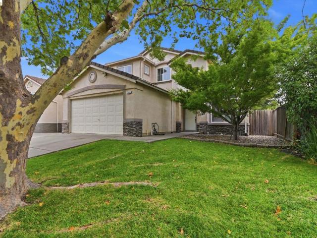 1316 Summer Grove Cir