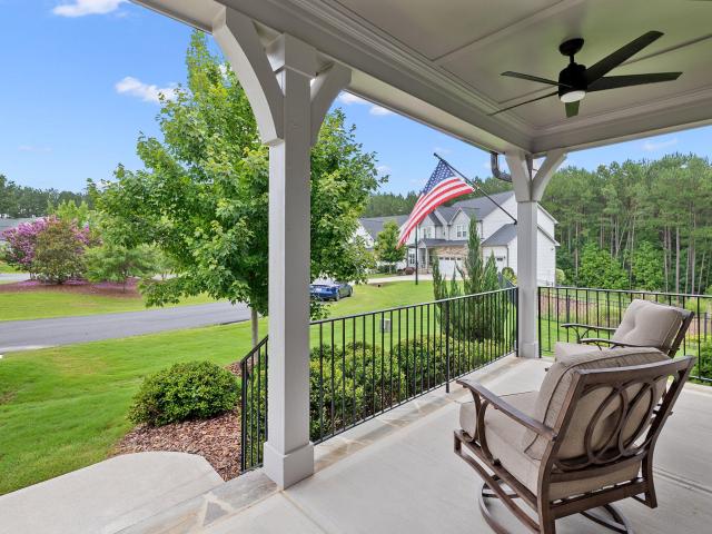 1317 Magnolia Gln Circle