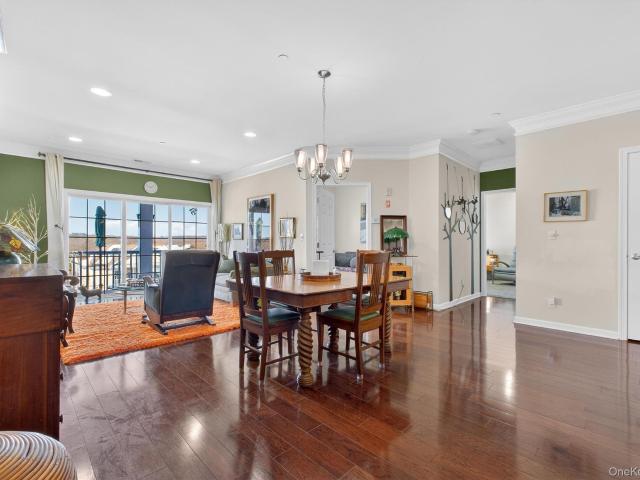1317 Saratoga Lane