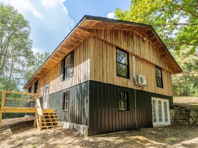 1317 Shawnettee Rd