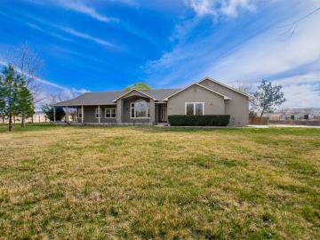 13181 Locust Ln