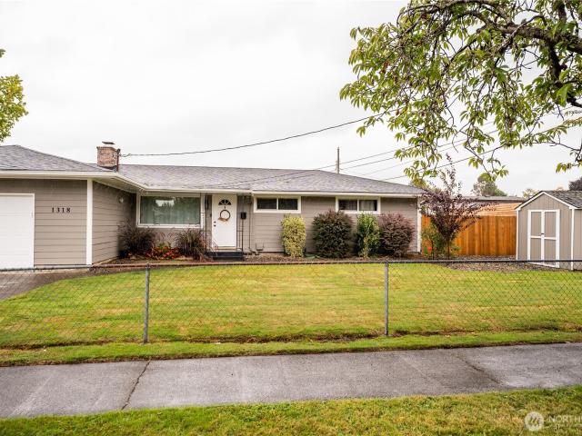 1318 Midland Avenue