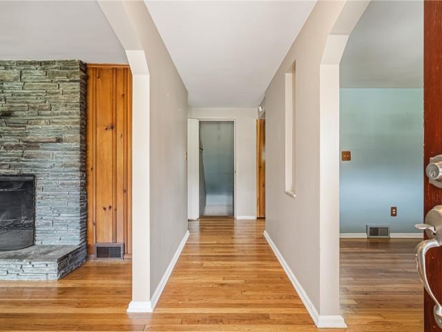 1318 Ridgewood Dr