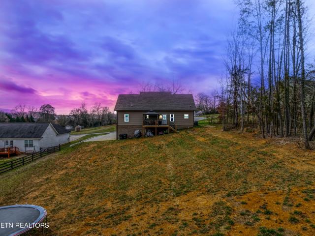 1318 Tomahawk Dr, Maryville, TN 37803 | MLS #1331