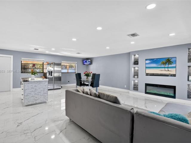 1318 13th St, West Palm Beach, FL