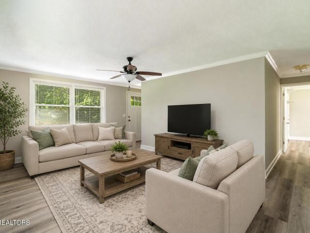 1319 Boyds Creek Hwy