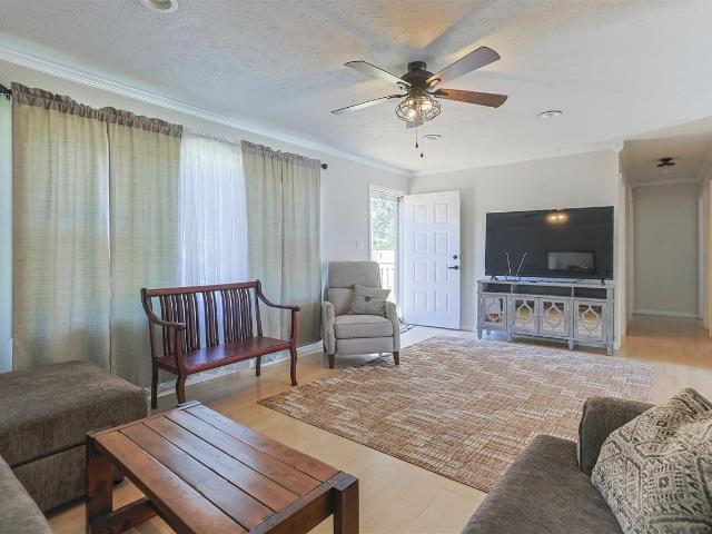 1319 Cedarhurst Road