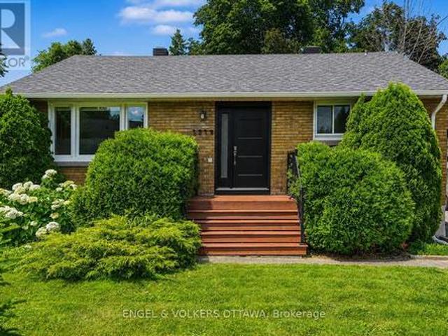 1319 Kingston Avenue, Ottawa, ON, K1Z 8K9 house for sale | Listing ID X13547 | Royal LePage