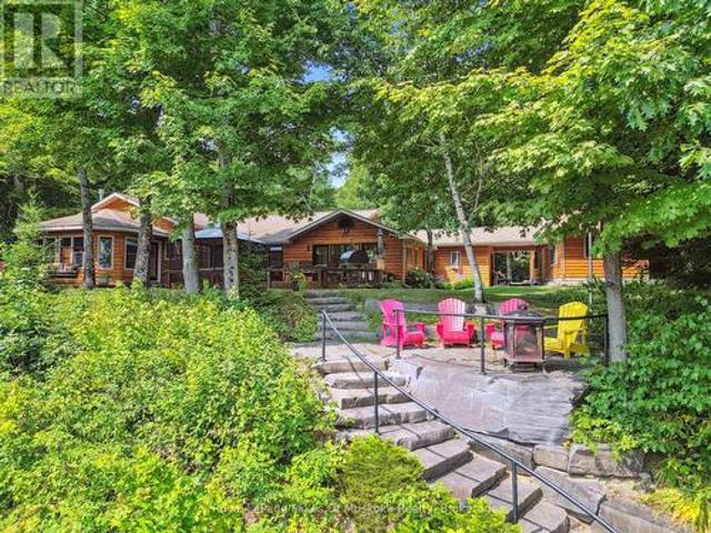 1319 Wolf Circle, Algonquin Highlands Sherborne, ON, P0A 1E0 Luxury House for sale | Listing ID X12911 | Royal LePage Carriage Trade Luxury Properties