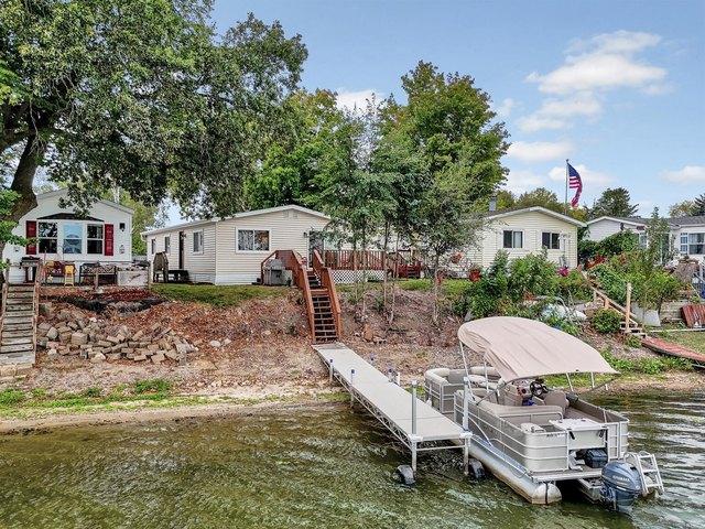 13100 th St Trlr 112, Lindstrom, MN 55045