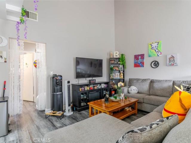 13100 Bromont Ave, Unit 46, Sylmar, CA 91342 | MLS #SR26141