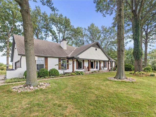 13105 S Lakeshore Drive