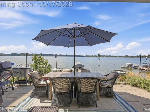 1310 E Lake Drive