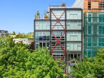 1310 E Union St, Unit 401, Seattle, WA 98122 | MLS #2382