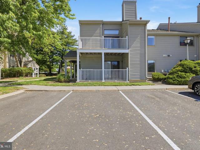 1310 Roberts Way