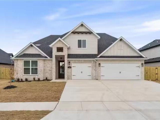 1310 TIFFANY ST, CENTERTON, AR 72719