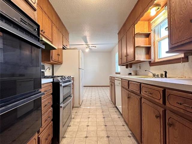 1310 W 15th Street