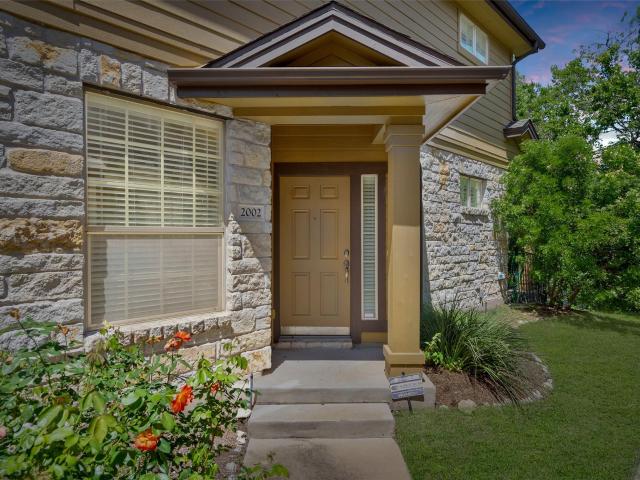 1310 W Parmer Ln # 2002